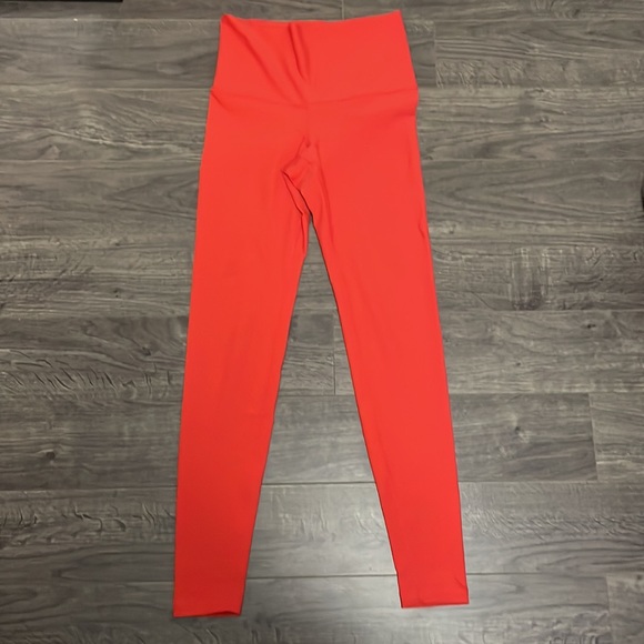 EUC oldnavy extra high waisted powersoft leggings - Picture 2 of 3